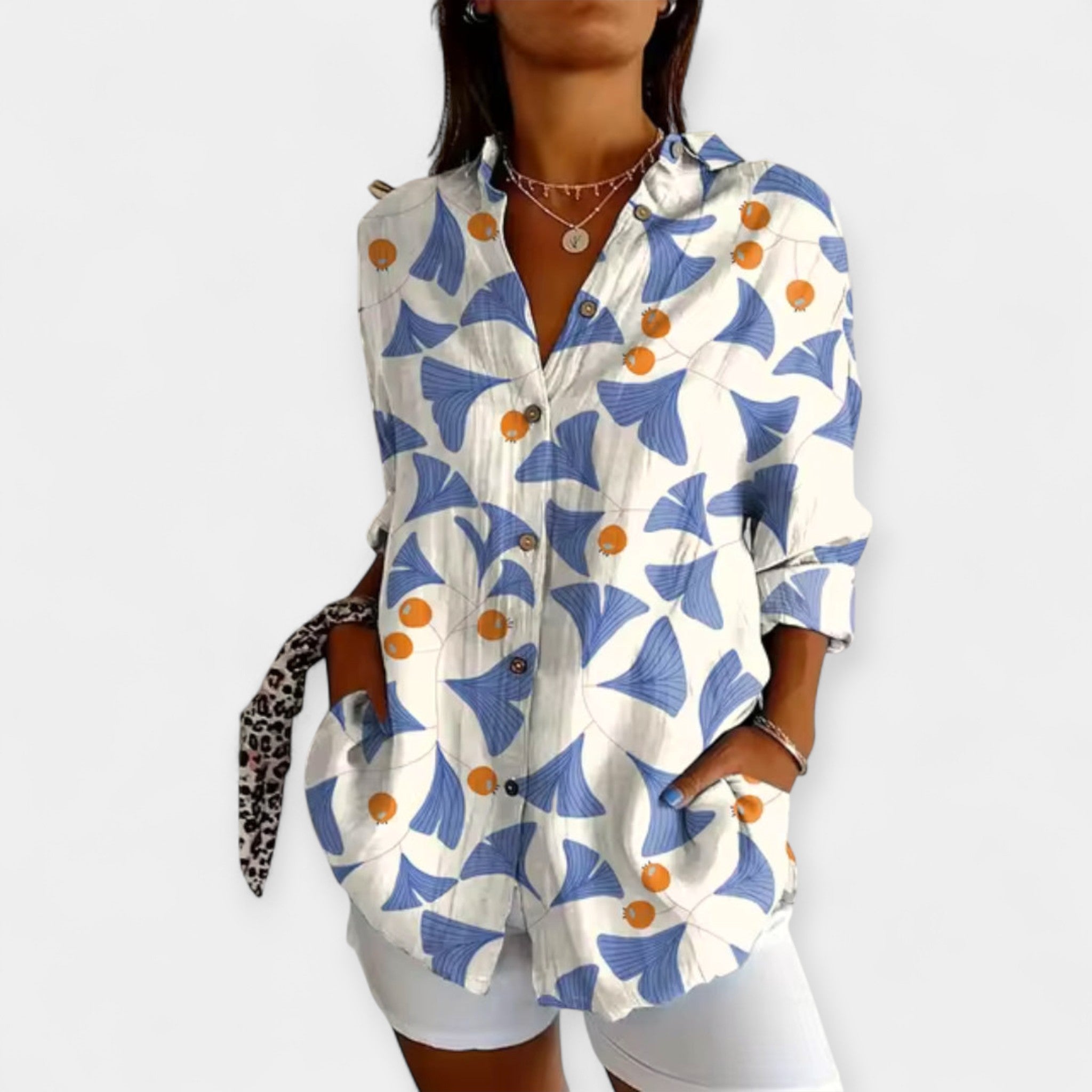 Bluză cu Butoane și Model Floral
