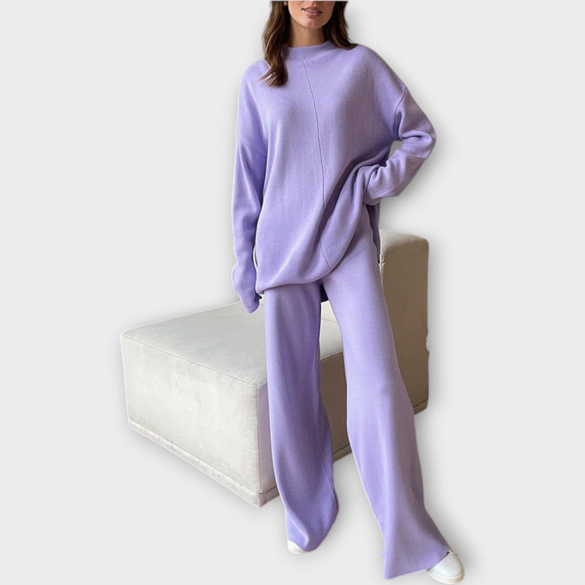 Set cu Linie Relaxată și Estetică Minimalistă