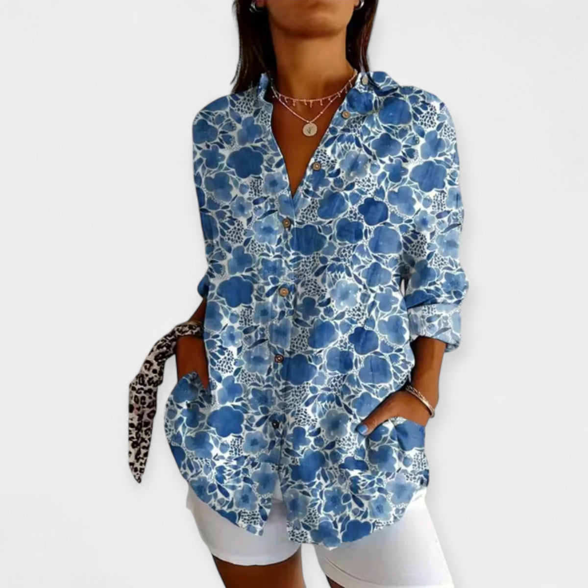 Bluză cu Butoane și Model Floral