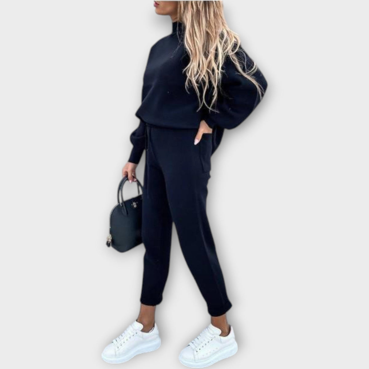 Set cu Aplicare Confortabilă și Eleganță Timeless