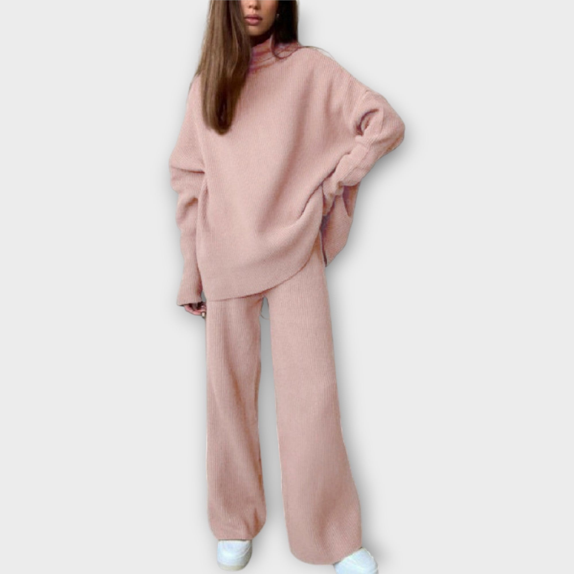 Set Tricotat cu Croială Relaxată și Design Minimalist