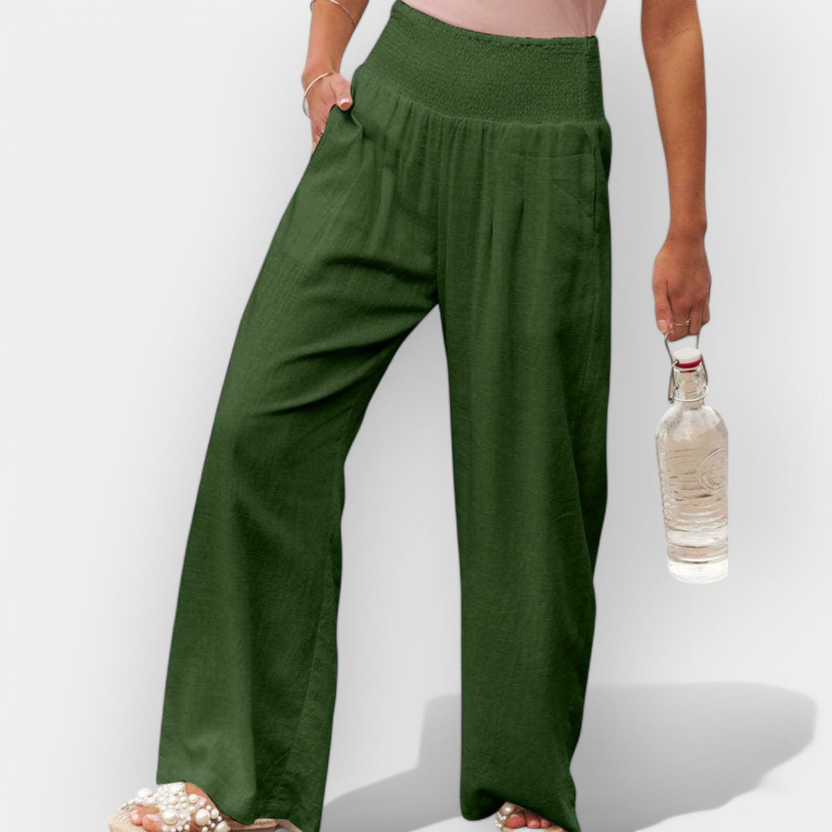 Pantaloni Largi și Confortabili
